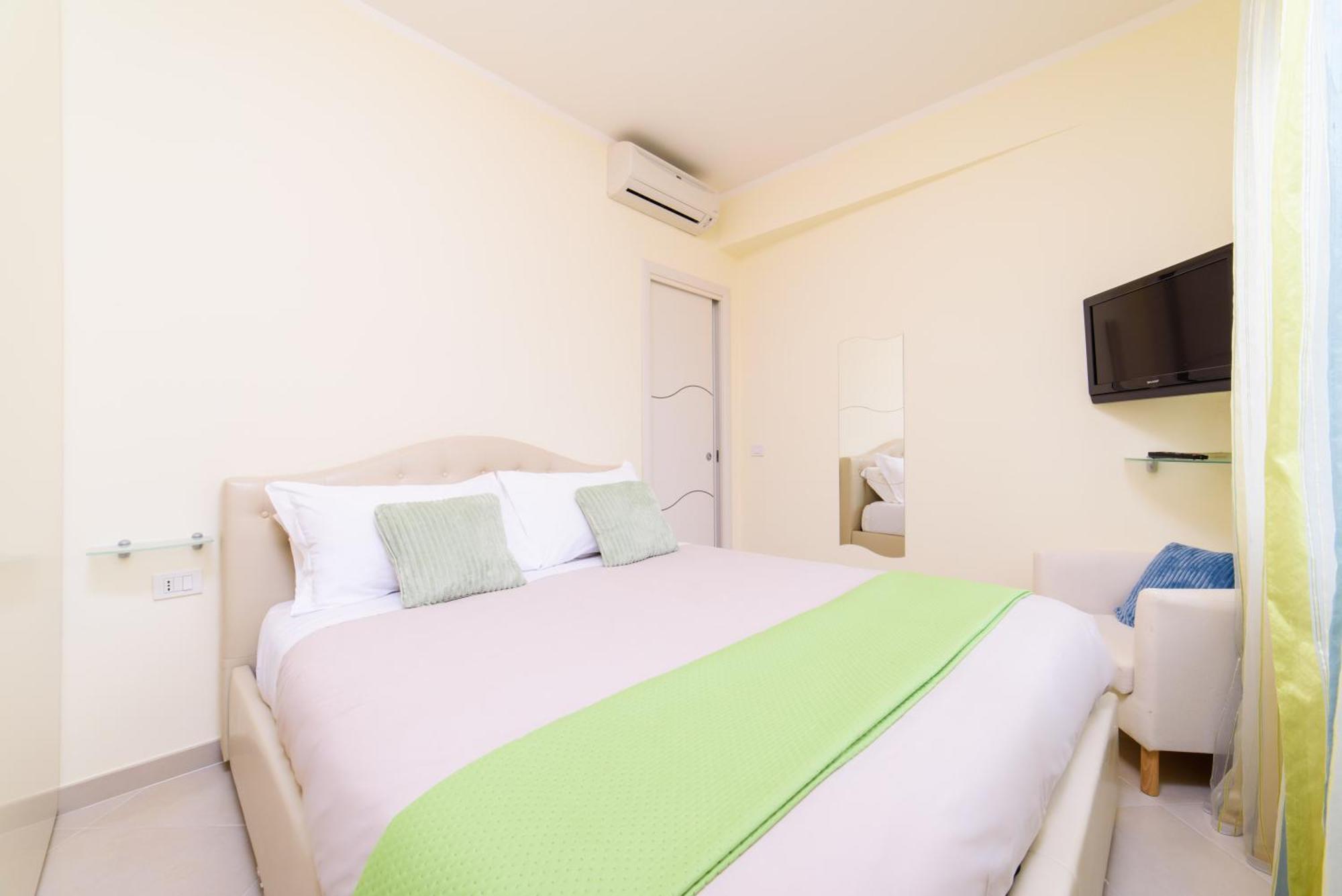 Estate4Home - L'Onda Viola Sorrento Dış mekan fotoğraf