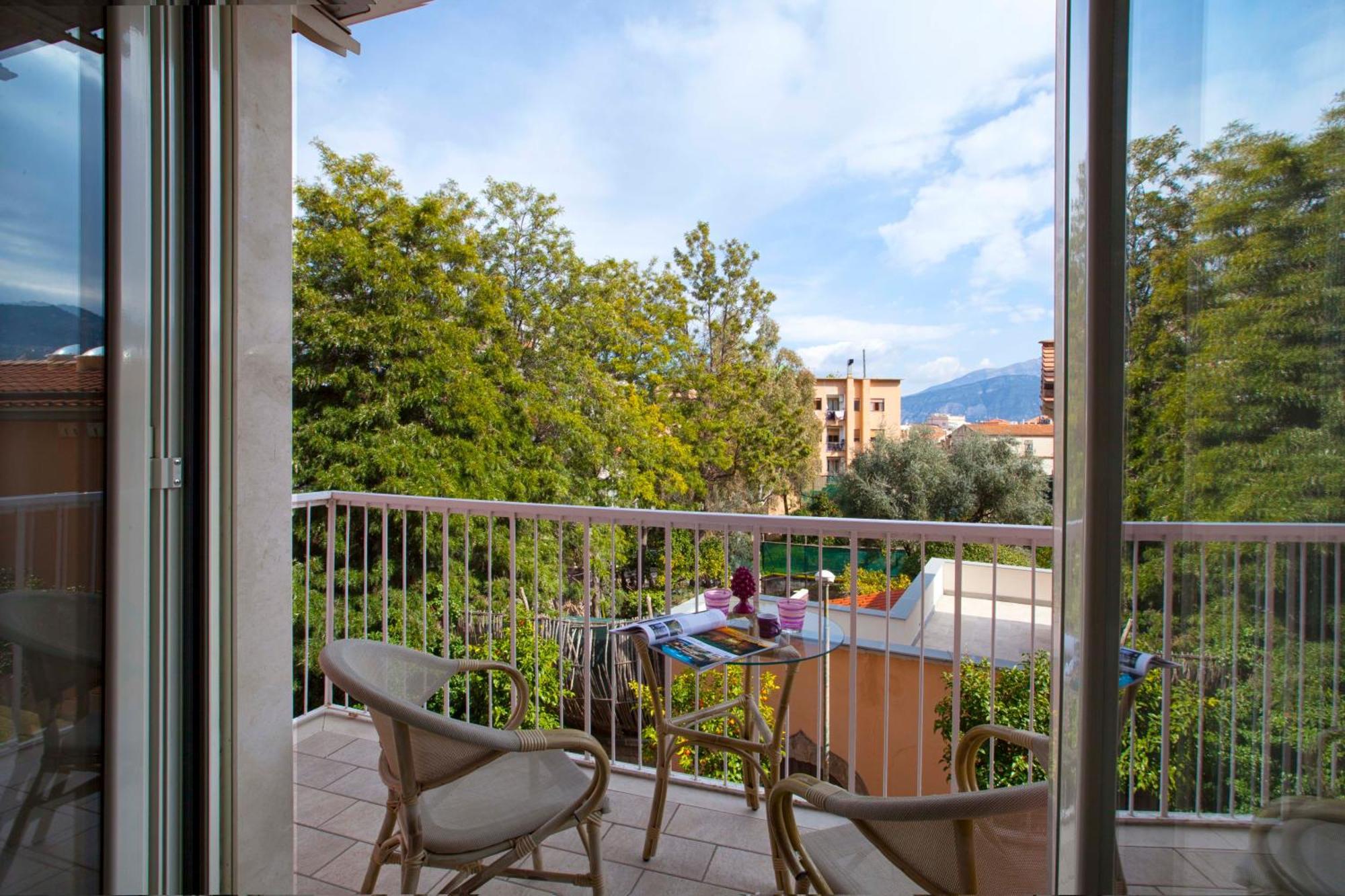 Estate4Home - L'Onda Viola Sorrento Dış mekan fotoğraf